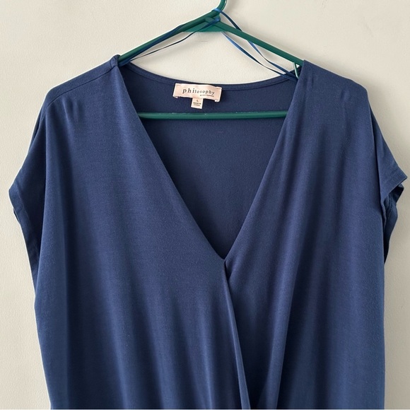 Philosophy: Women's Blouse- Size Large (94% Modal 65% Spandex) - Picture 2 of 9